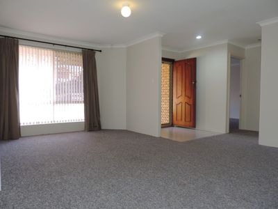 8B Flora Gardens, Alexander Heights
