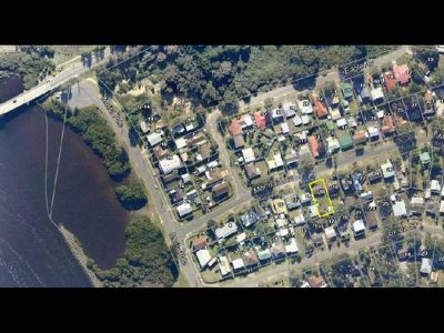 16 Mermaid Avenue, Hawks Nest