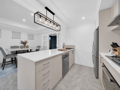 33A Stroughton Road, Westminster