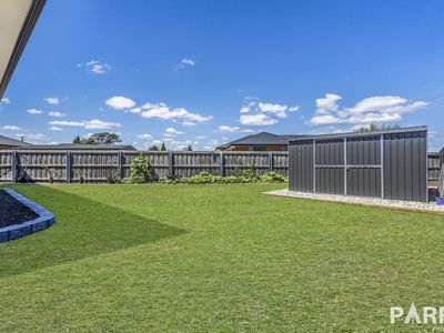 6 Drummond Crescent, Perth