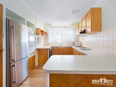 10 Hampton Drive, Hampton Park