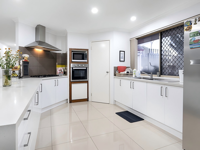 14 Beard Place, Queens Park