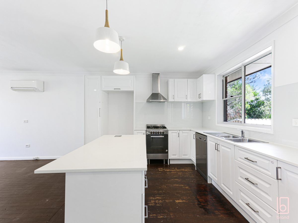 18 Nicholson Crescent, Toukley