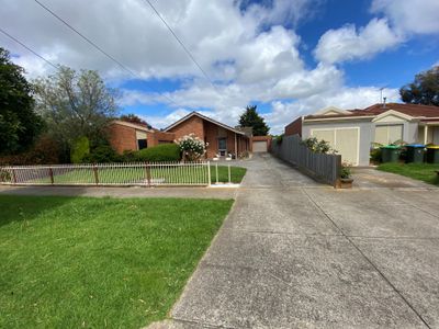 2 / 141 Mossfiel Drive, Hoppers Crossing
