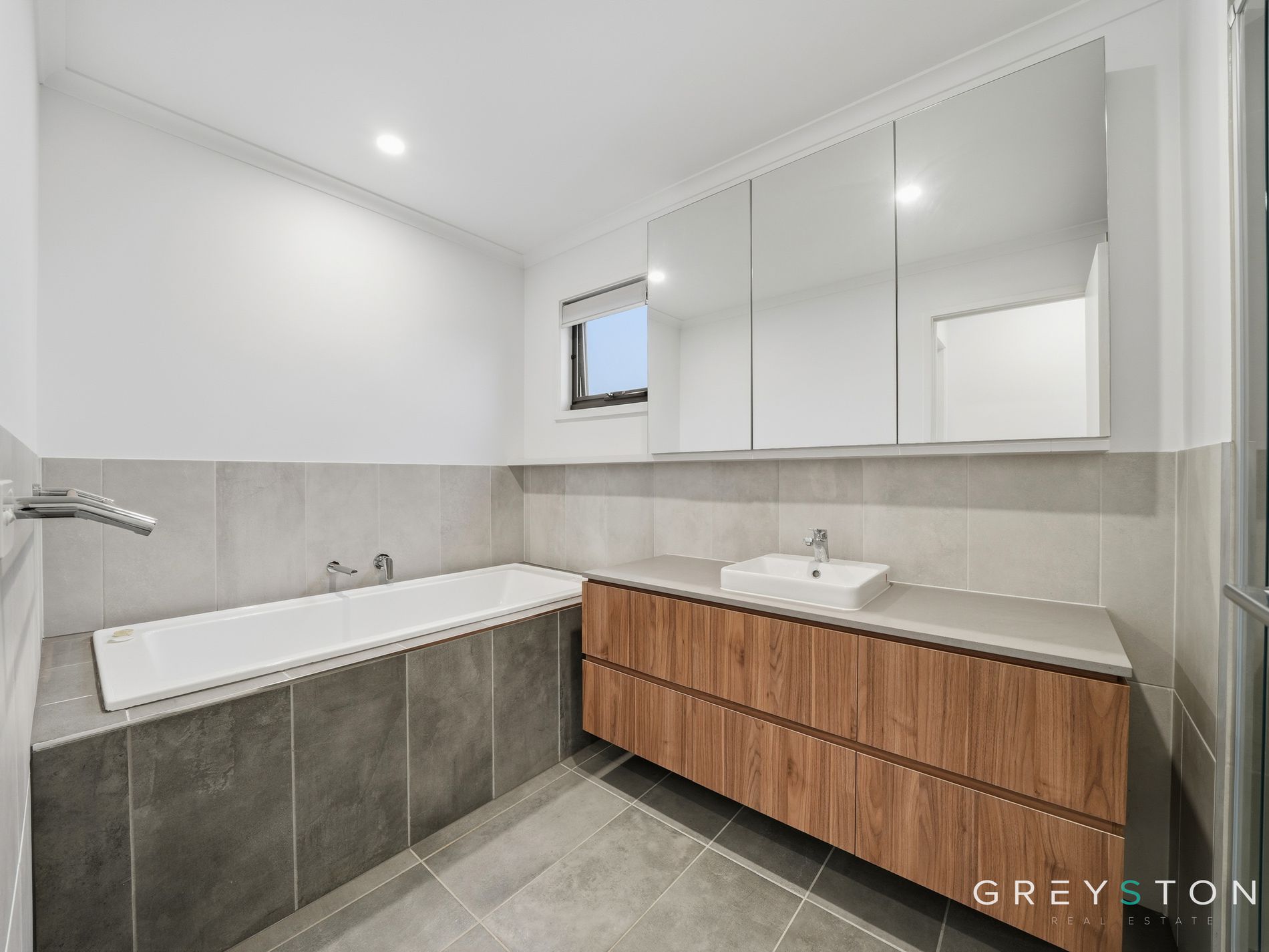 50 Signal Circuit, Aintree