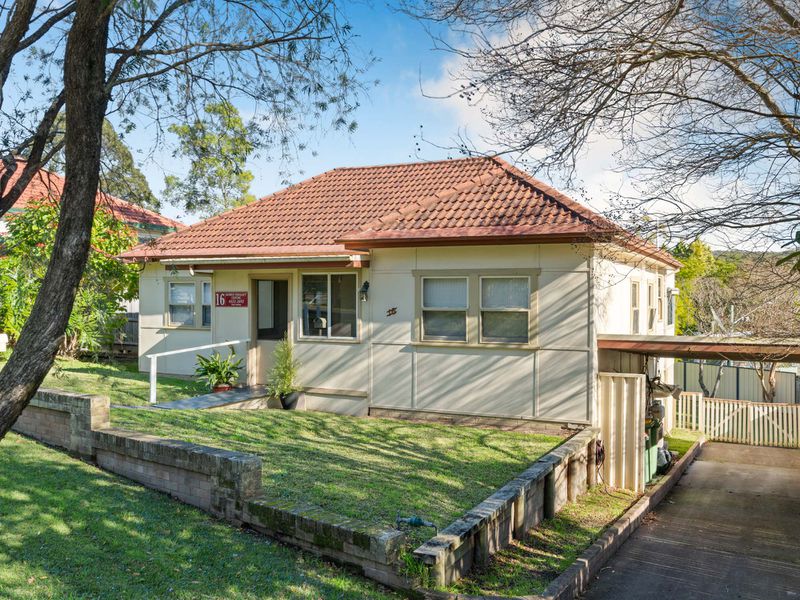 16 Campbell Street, North Gosford