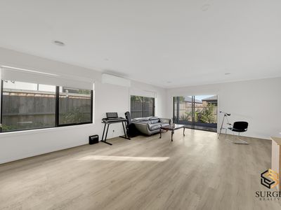 15 Wander Way, Fraser Rise
