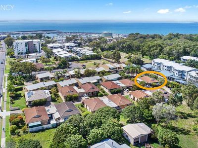12 / 81 Miller Street, Urangan