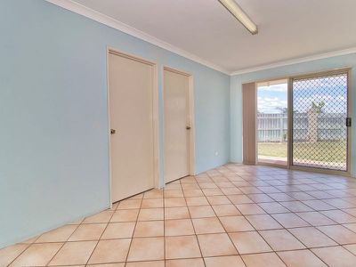 12 Mast Court , Waikiki
