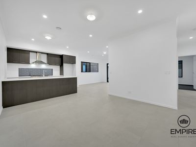 15 Whitestrand Road, Clyde North
