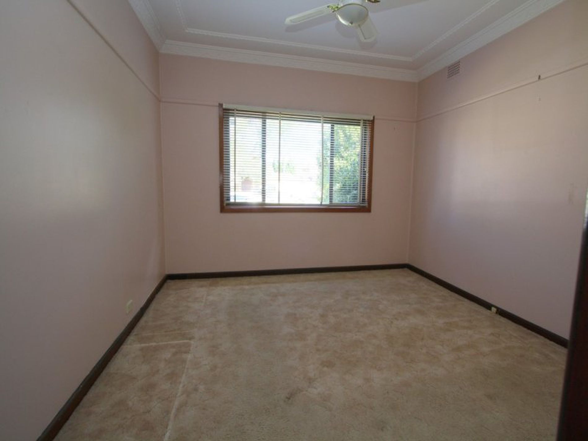 17 The Crescent, Yagoona