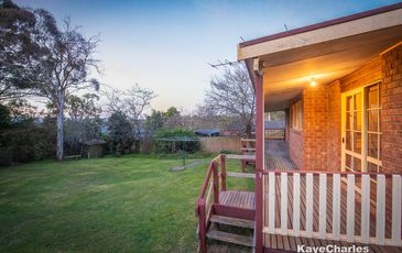 63 Beaconsfield-Emerald Road, Beaconsfield Upper