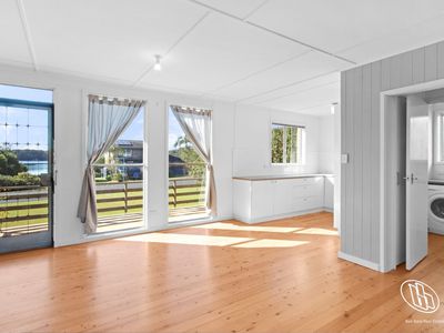 24 Myuna  Street, Dalmeny