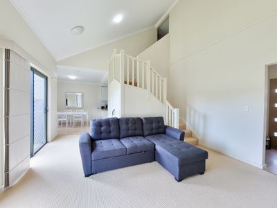23 / 1 Michel Place, Telina