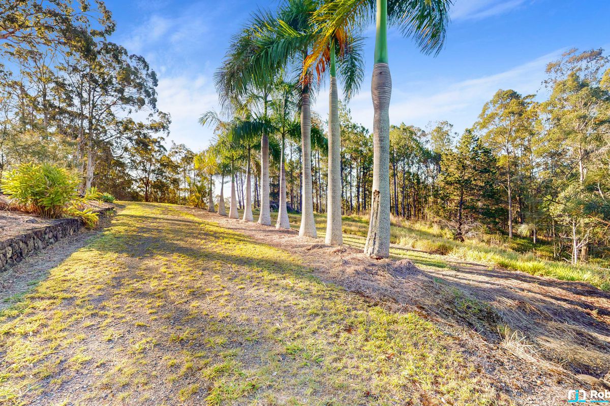 42 Hillview Lane, Pomona