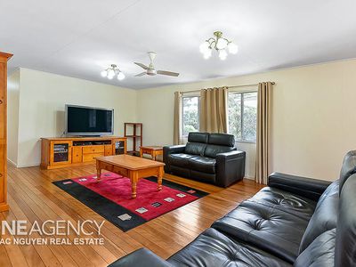 30 Colwel St, Oxley