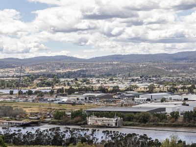 33 Forest Road, Trevallyn