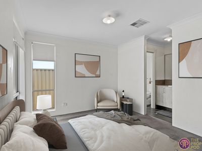 18 Fenchurch Drive, Hilbert