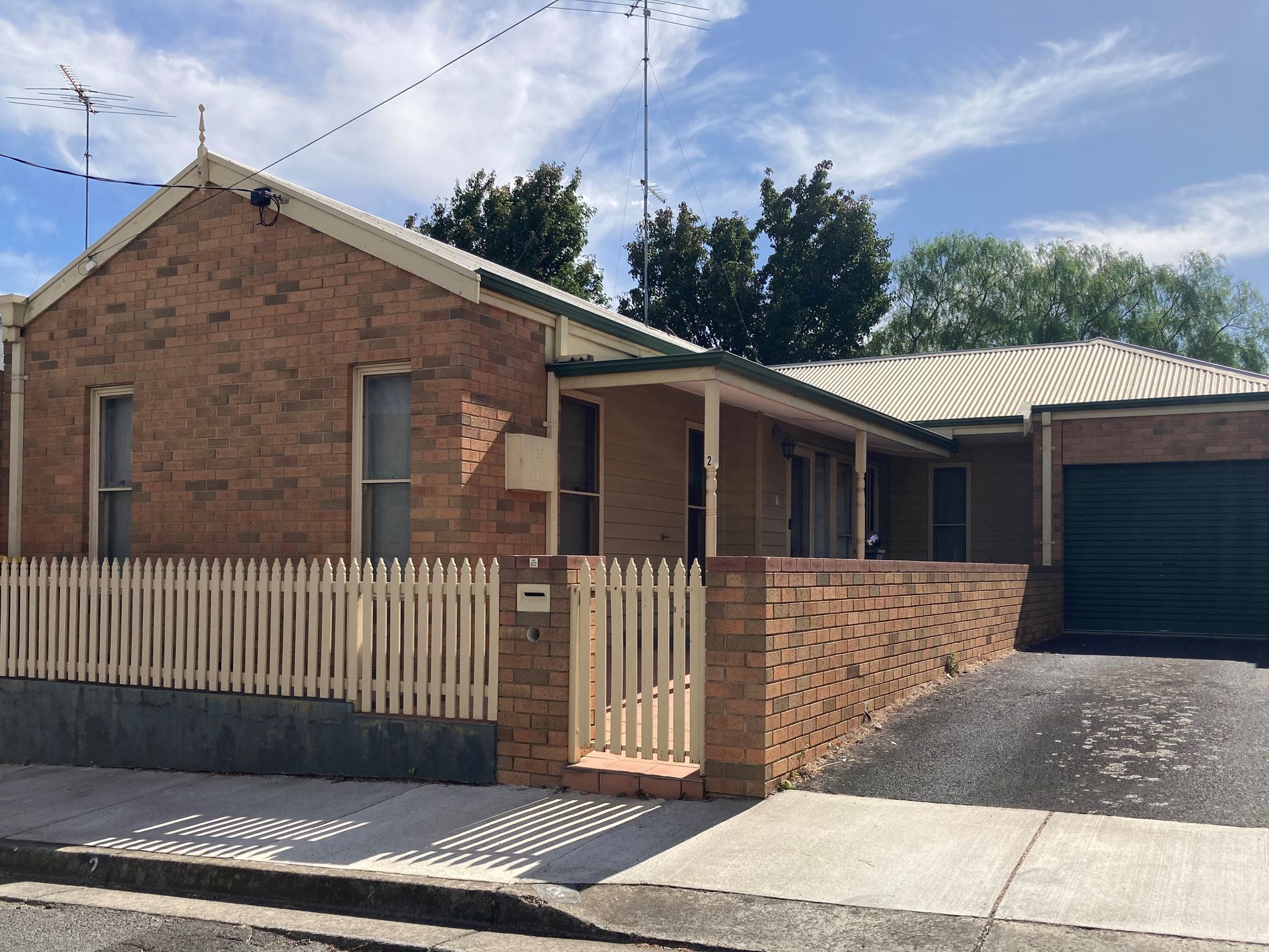 2 Sutherland Street, Geelong