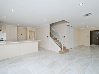 9C Maltarra Street, Nollamara