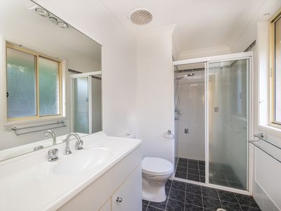 12 Yarrawonga Drive, Mollymook Beach