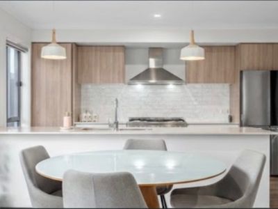 21 Colmar Street, Lara