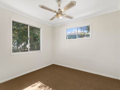 11 Cushing Street, North Ipswich