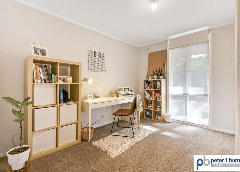 6 Vine Crescent, Happy Valley