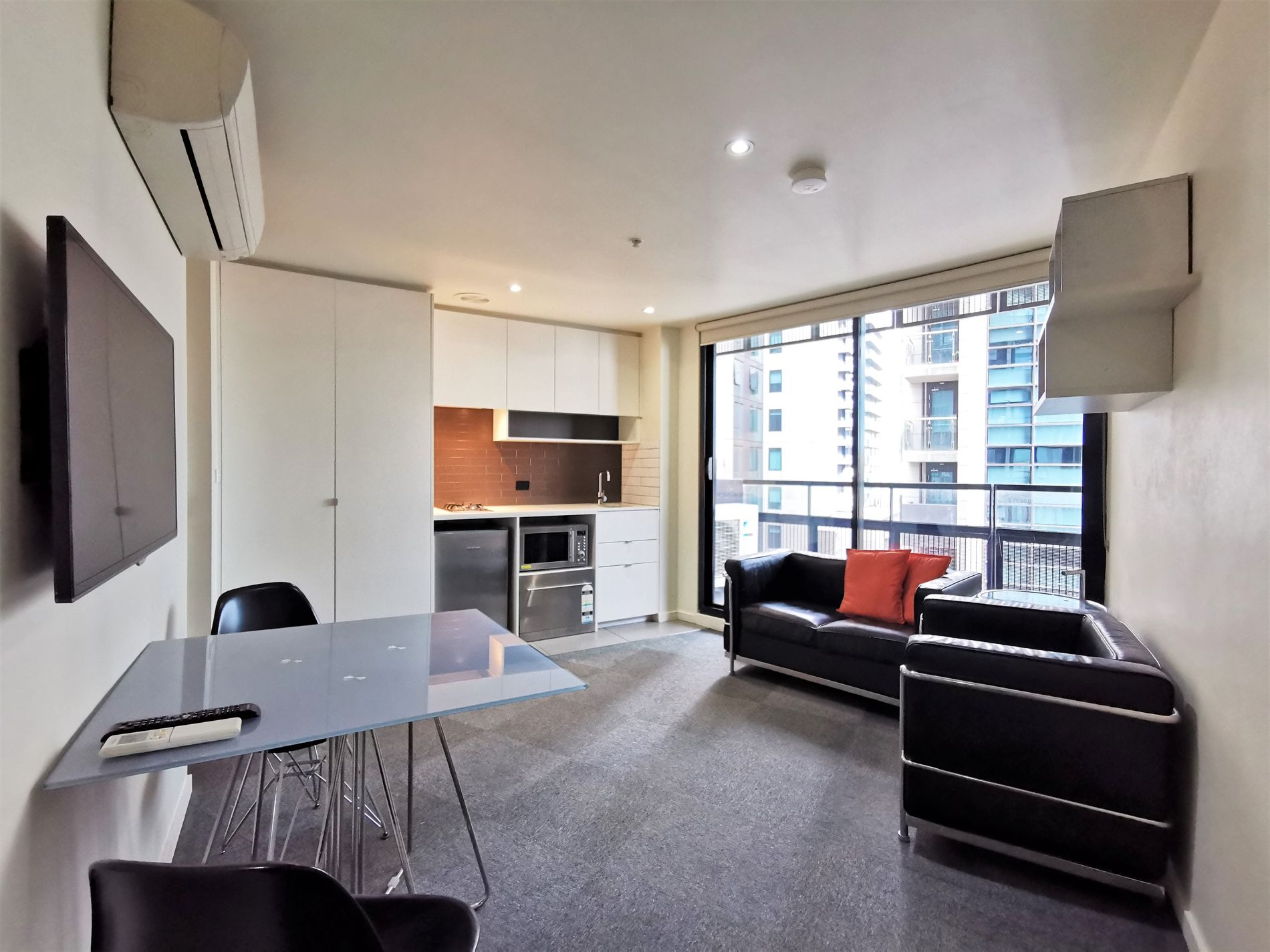 808 / 243 Franklin Street, Melbourne