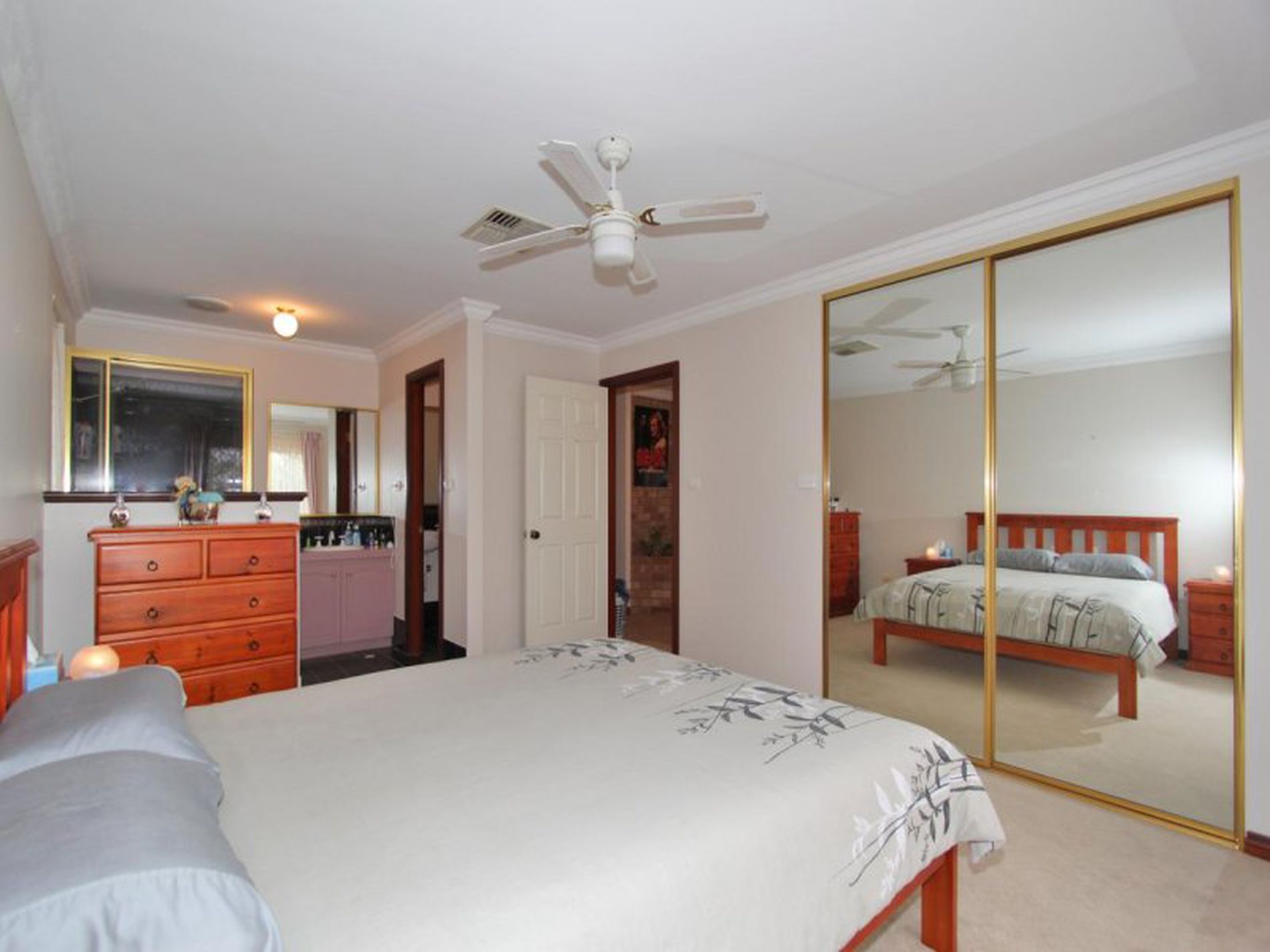 3 Carlyle Court, Boulder