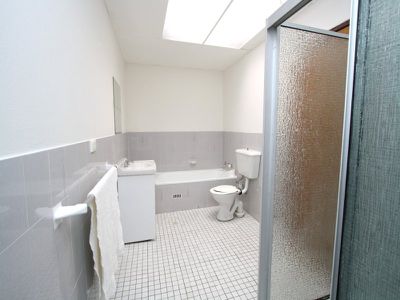 9 / 1 Haig Avenue, Georges Hall