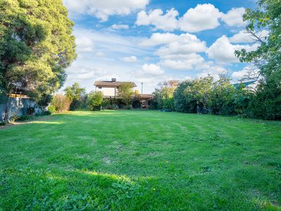 518 Butson Avenue, South Albury