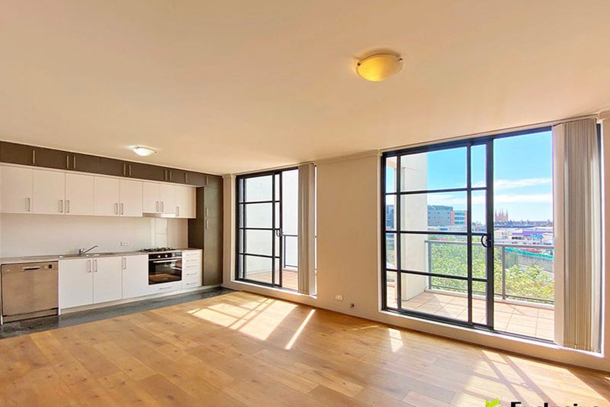 310E / 138-140 Carillon Avenue, Newtown