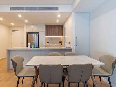232 / 20 George Julius Avenue, Zetland
