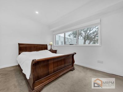 19 Billow Walk, South Morang
