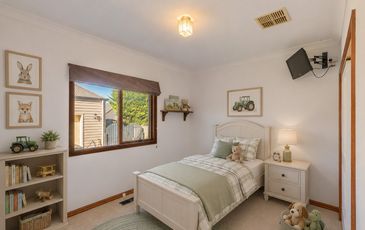 10 Alice Court, Officer