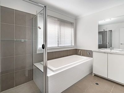 905 Beenleigh Road, Runcorn