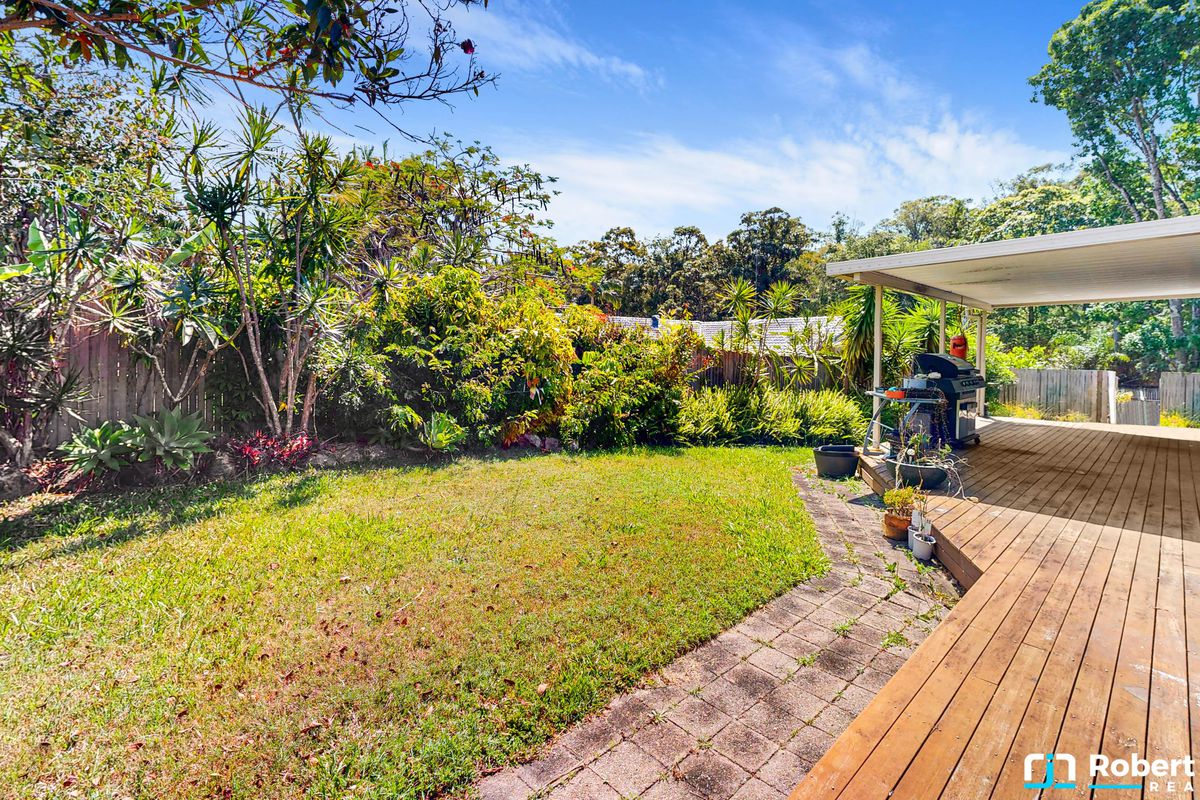 2 Muirfield Crescent, Tewantin