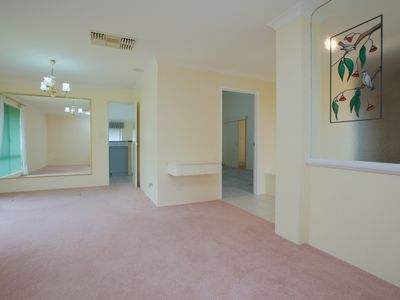 81 Glanton Way, Dianella