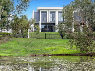 162 / 162 North Hill Drive, Robina