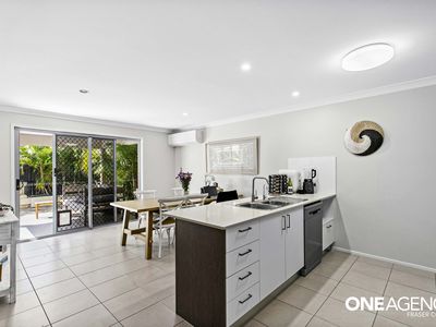 110 / 230 Pulgul Street, Urangan