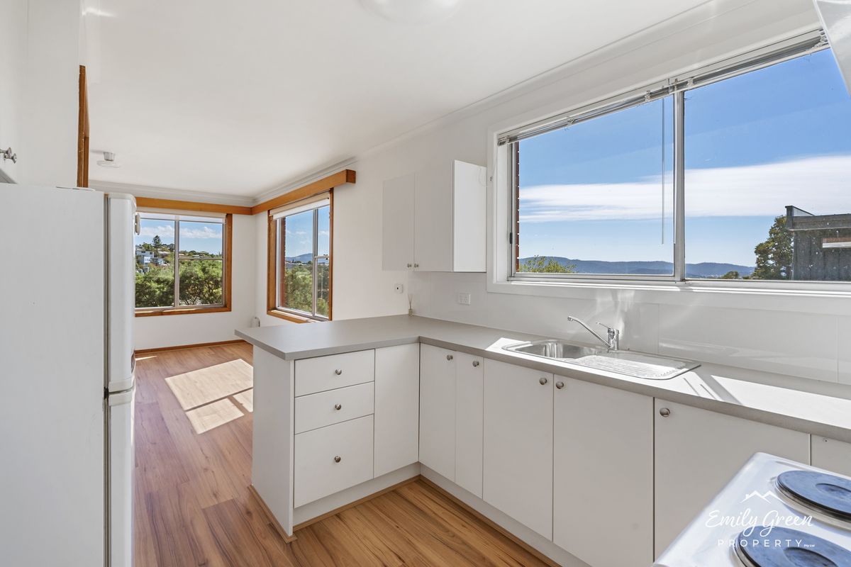 1 / 6 Hillside Crescent, West Hobart
