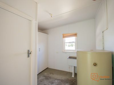 6 Laughton Street, Dubbo