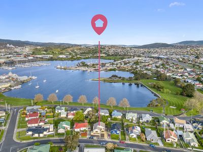 21 Edinburgh Crescent, Goodwood