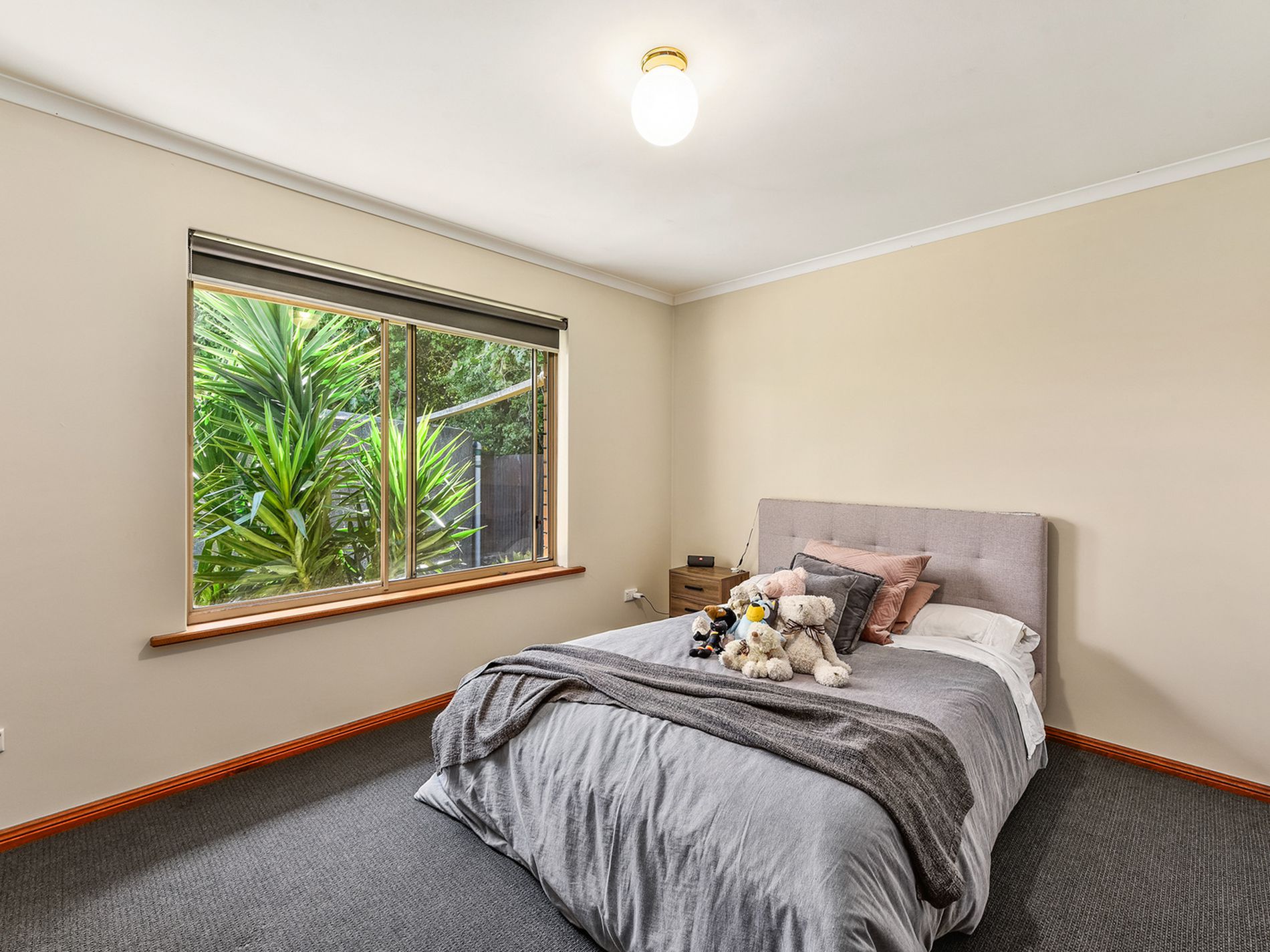 16 Third Street, Millicent