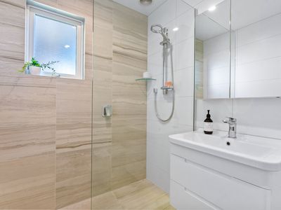 532 Beach Road, Murrays Bay