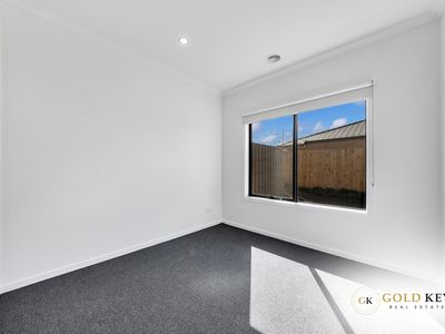 9 Gahnia Drive, Armstrong Creek