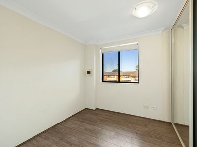 15 / 5 Exeter Road, Homebush West