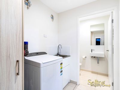 7 Marina Court, Hope Island