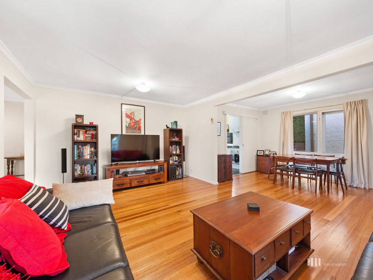 12 Suffolk Road, Dandenong North